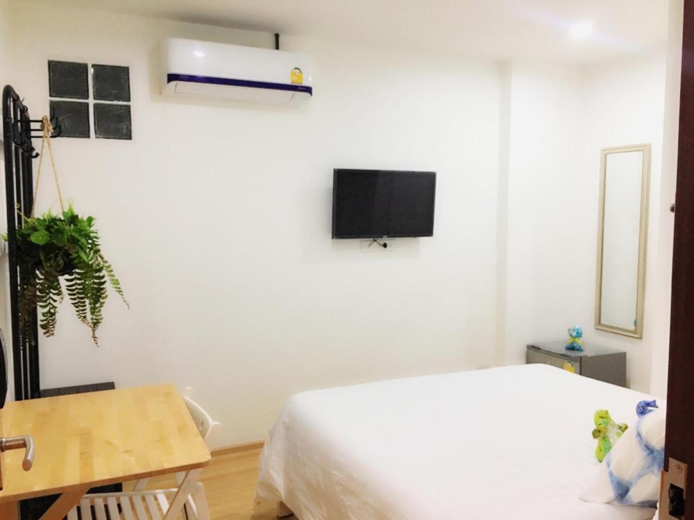 K Home Asok Bangkok Exterior photo