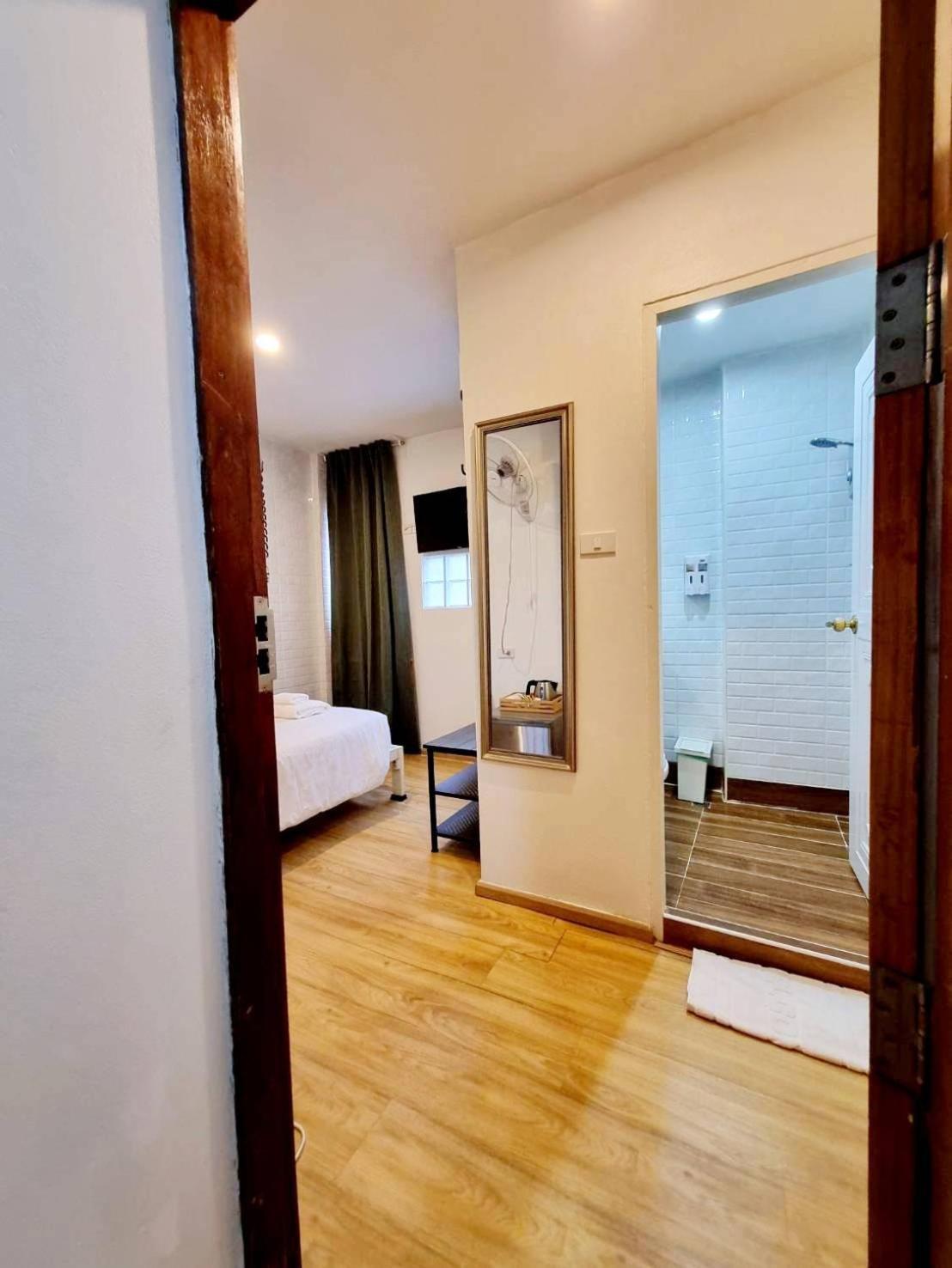 K Home Asok Bangkok Exterior photo